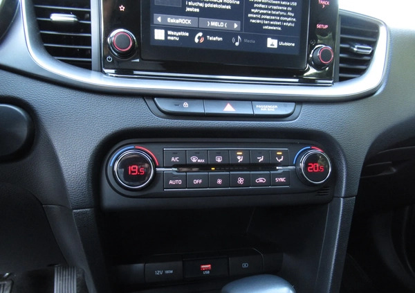 Kia Ceed cena 72889 przebieg: 62600, rok produkcji 2020 z Ujazd małe 742